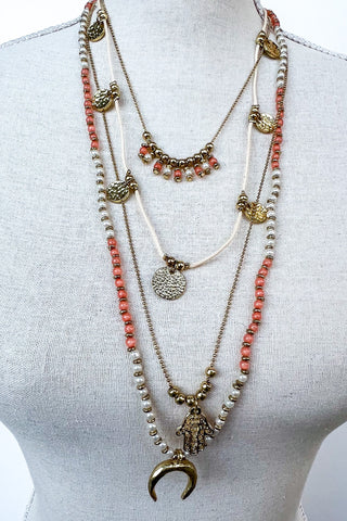 Leslie Necklace Coral/Pearl